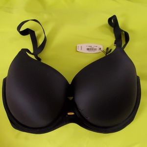 32DDD Victoria's Secret Black Fabulous Lined Demi